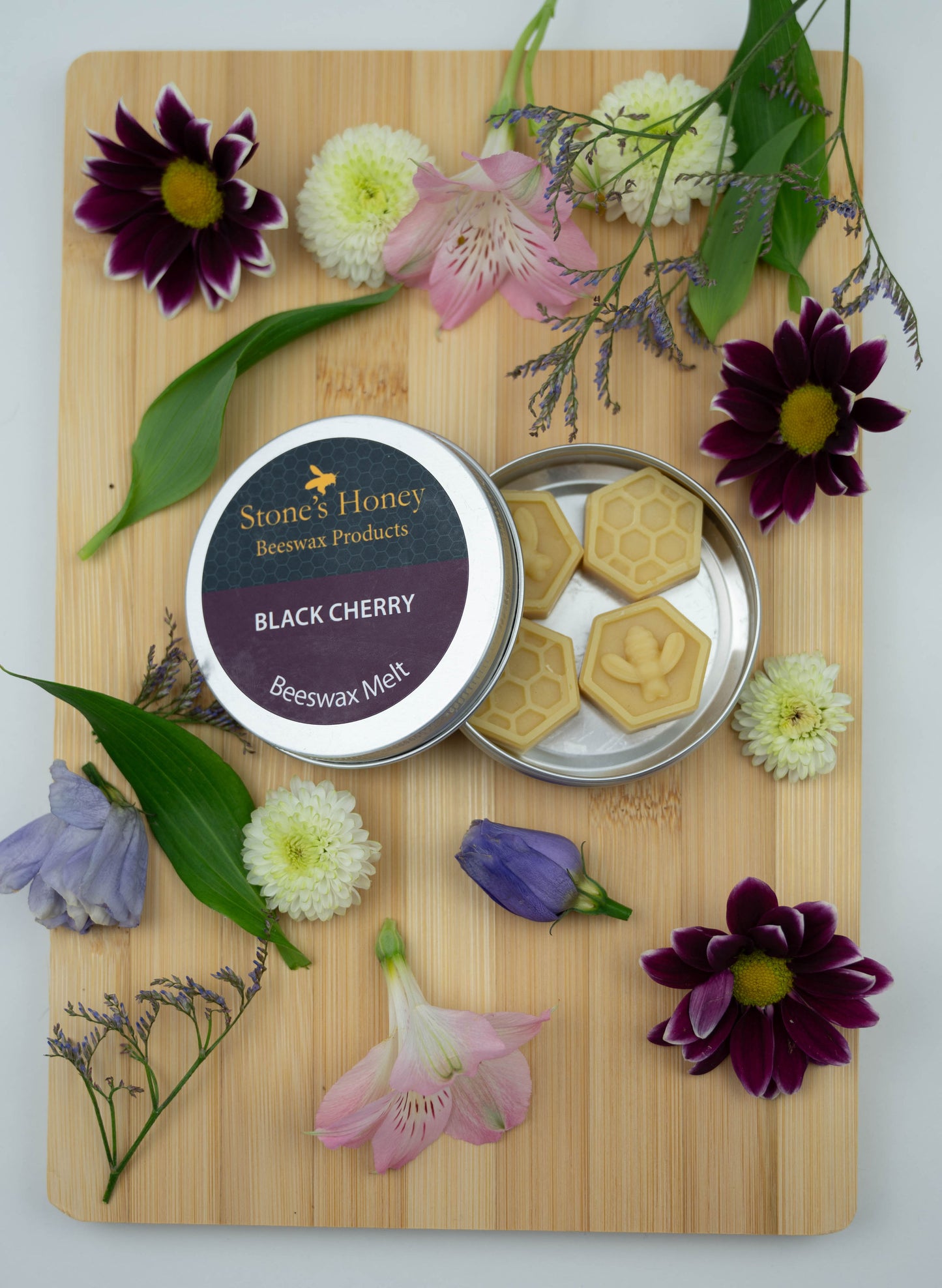 Bee-Themed Wax Melts – Natural Beeswax with 8 Luxurious Scents