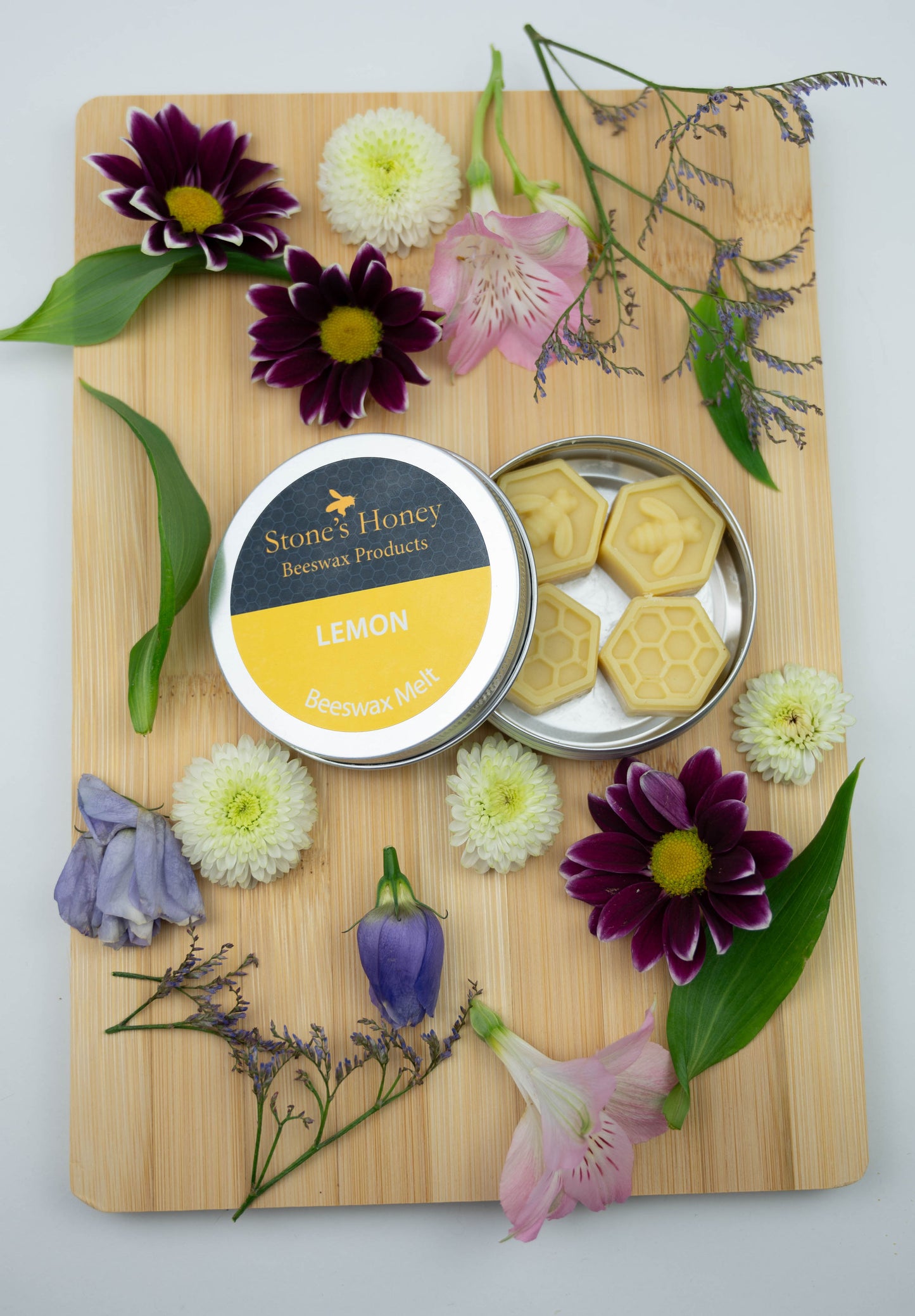 Bee-Themed Wax Melts – Natural Beeswax with 8 Luxurious Scents