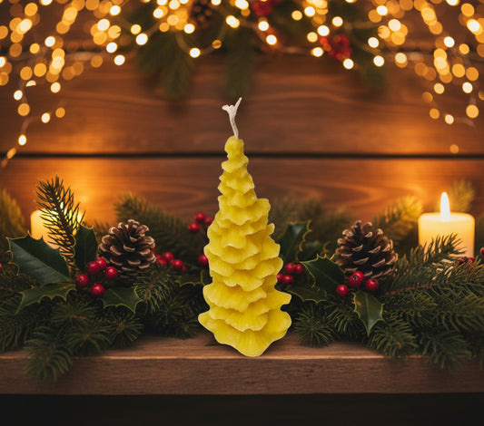 Handcrafted Pure Beeswax Candle – Elegant Christmas Tree Design