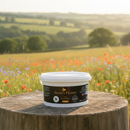 Raw unpasteurised Devon runny honey in a 3kg catering tub – Great Taste award-winning
